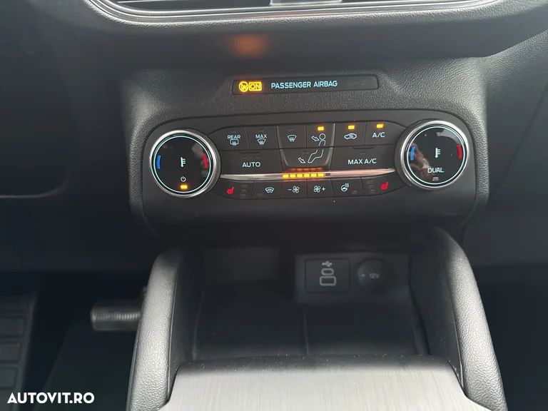Ford Kuga 2.5 Duratec FHEV FWD Titanium - 21