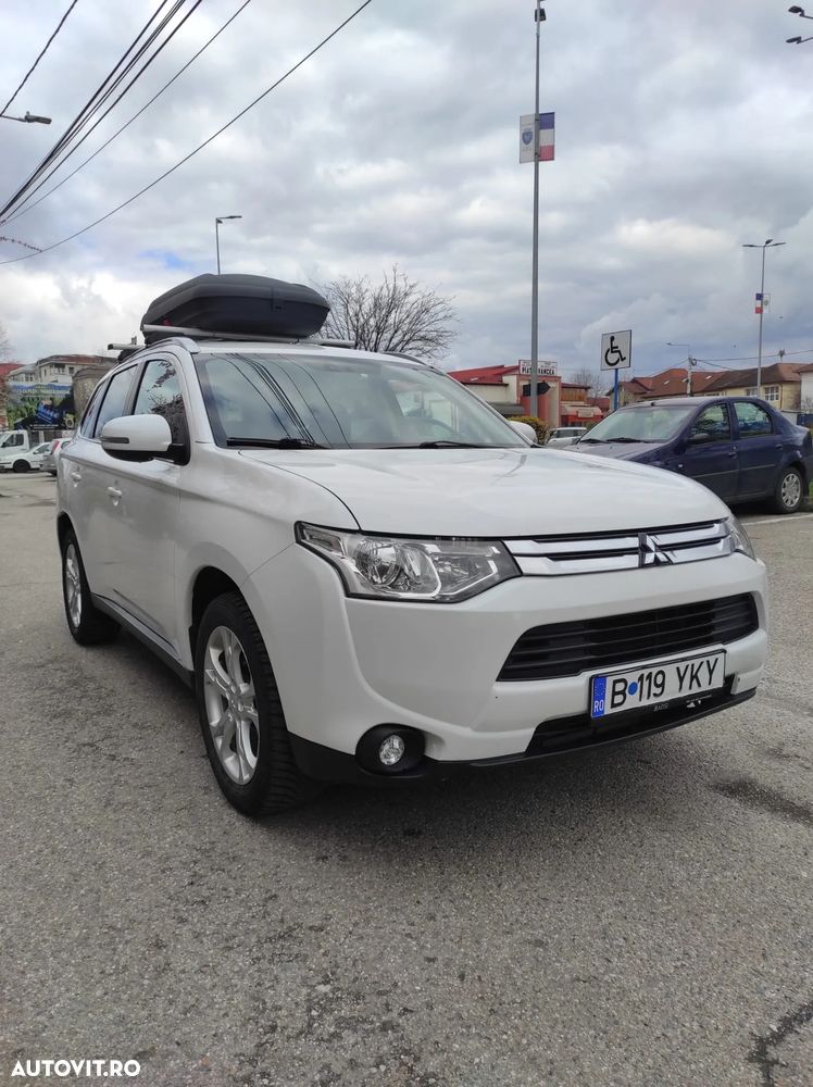 Mitsubishi Outlander 2.2 DI-D 2WD Invite - 4