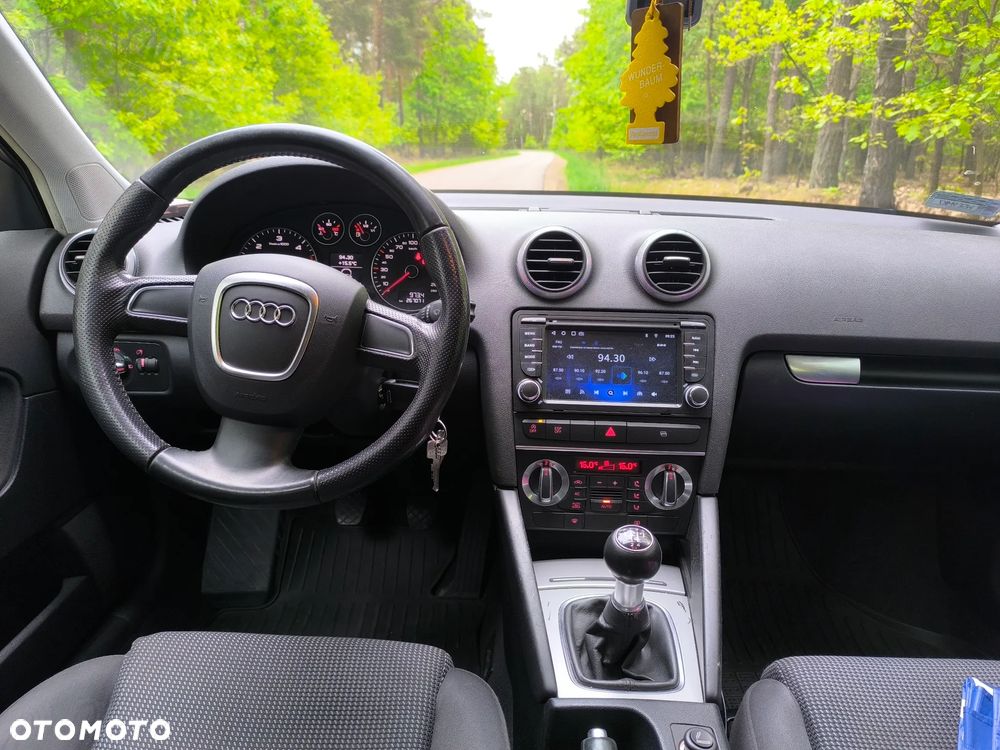 Audi A3 Sportback 1.6 TDI DPF Ambition - 9