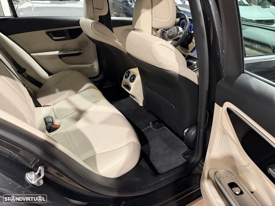 Mercedes-Benz C 300 e Avantgarde - 29