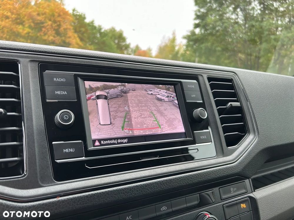 Volkswagen Crafter Furgon 4490 - 23