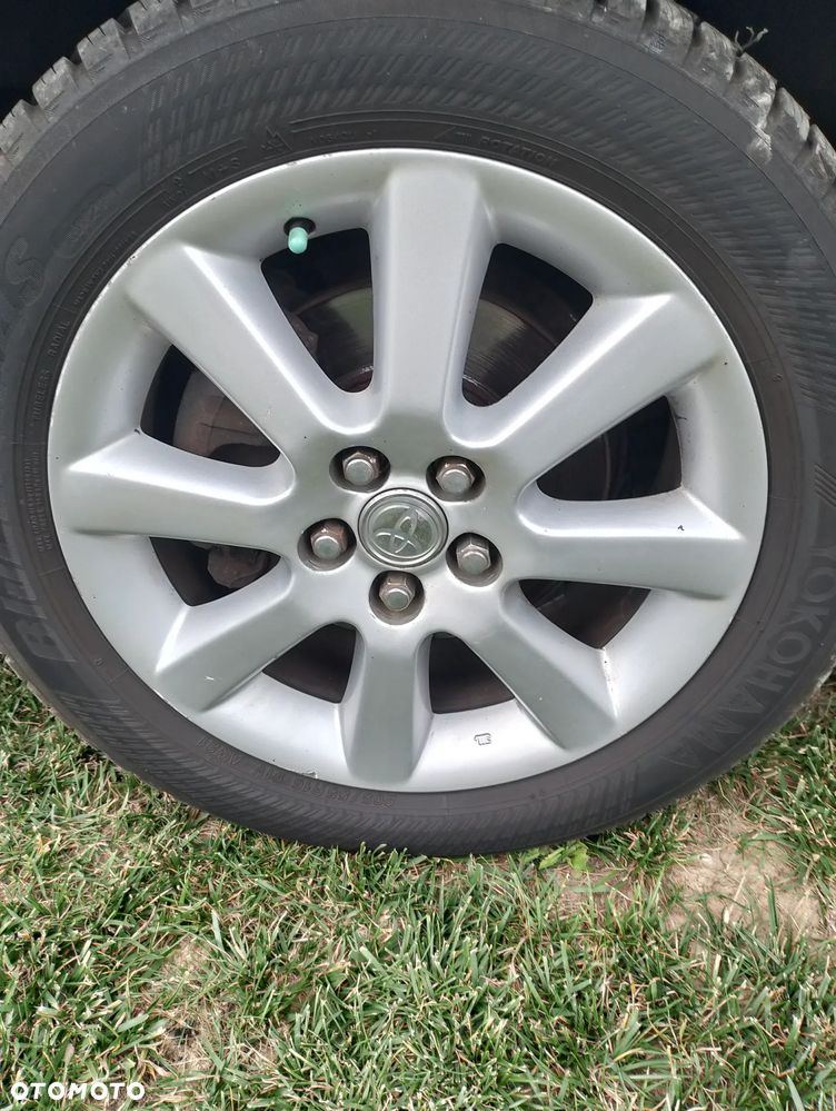 Toyota Avensis - 14