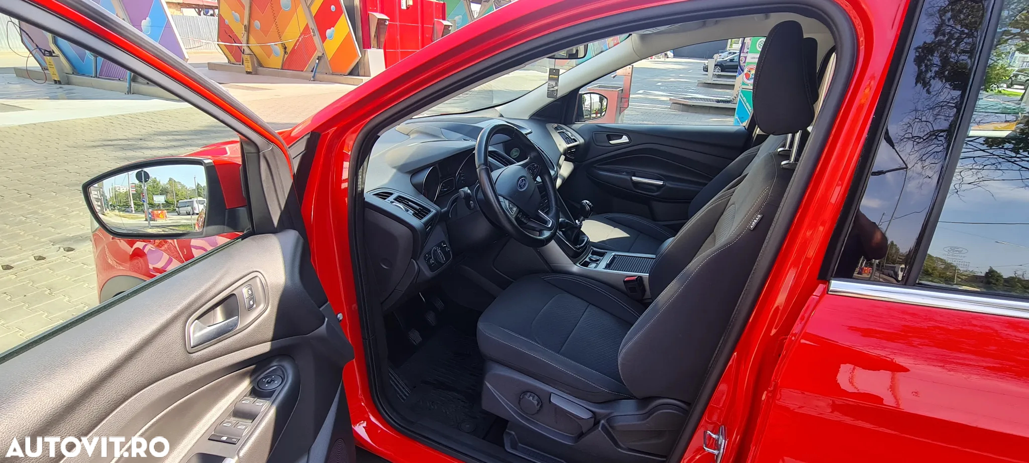 Ford Kuga 1.5 EcoBoost 2WD Trend - 4
