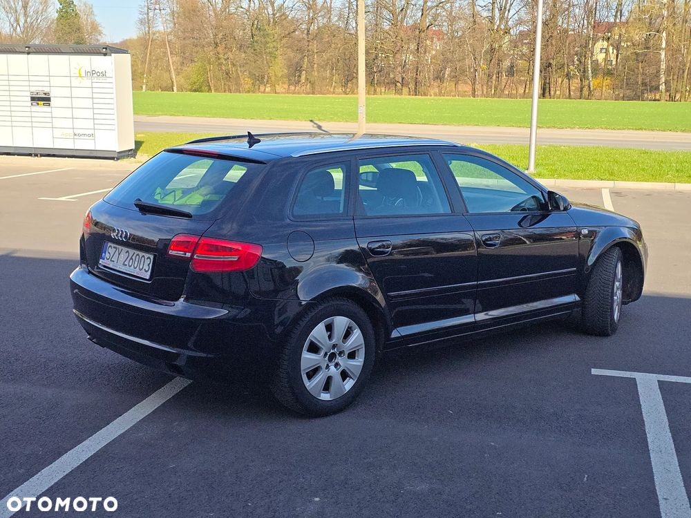 Audi A3 Sportback 2.0 TDI DPF (DSG) S tronic Ambition - 5
