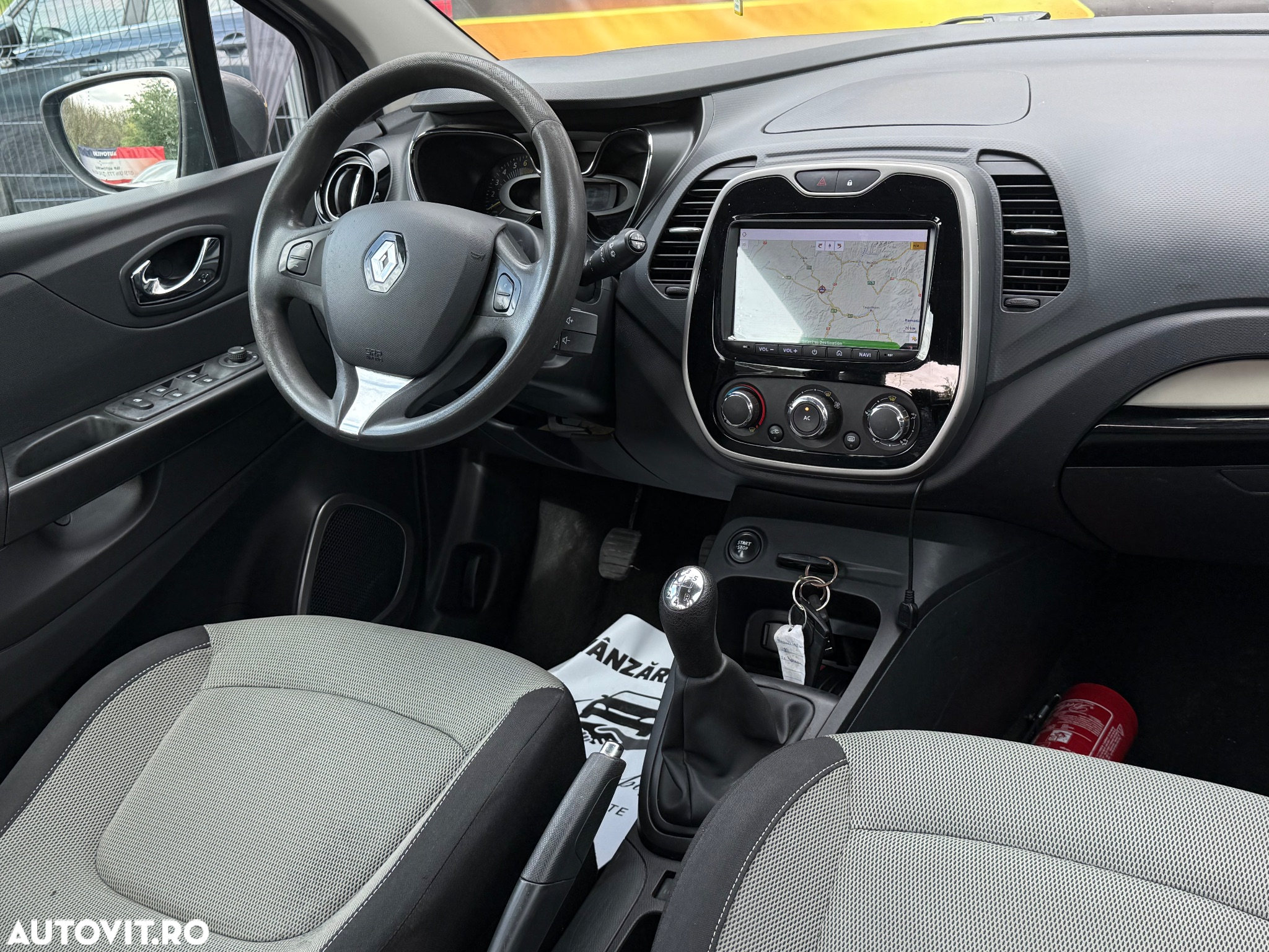 Renault Captur TCe 100 Zen - 18