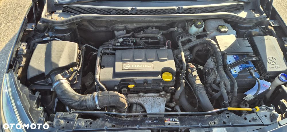 Opel Astra 1.4 Turbo Exklusiv - 14