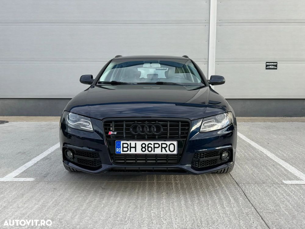 Audi A4 - 1