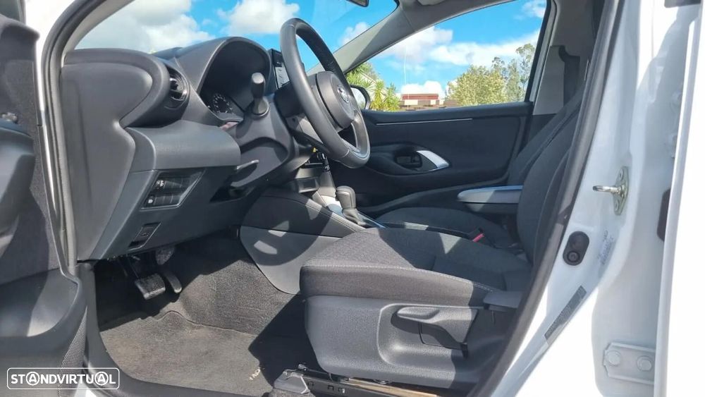 Toyota Yaris - 18