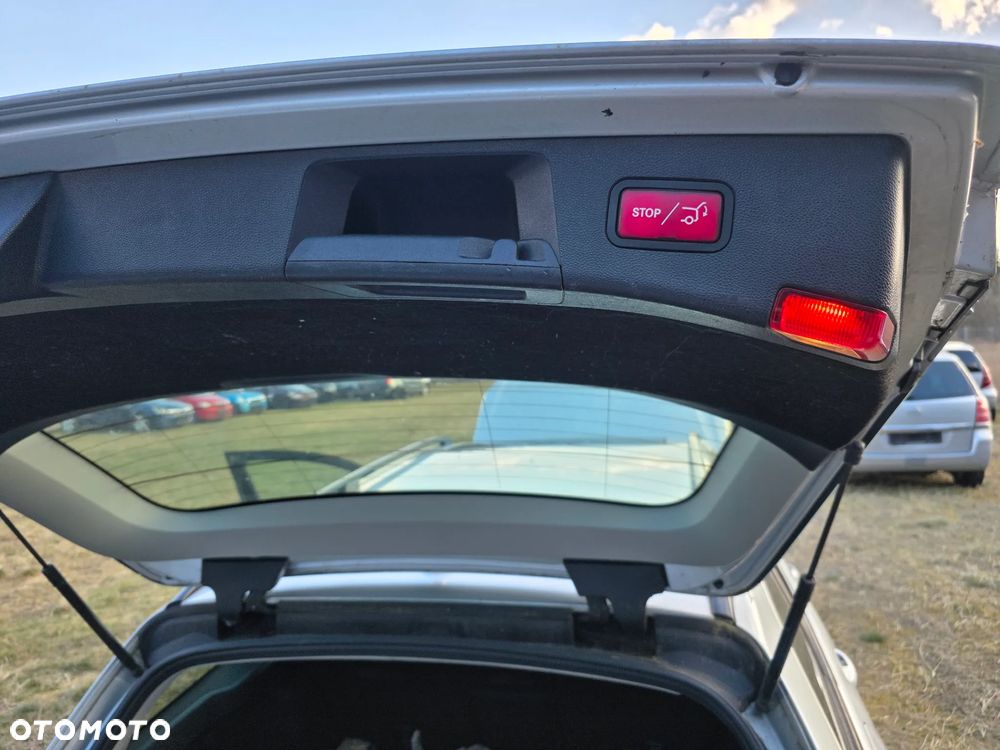 Mercedes-Benz Klasa E 200 CDI Elegance - 21