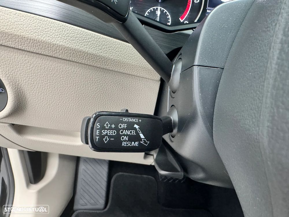 Skoda Superb 2.0 TDI Laurin&Klement DSG - 24