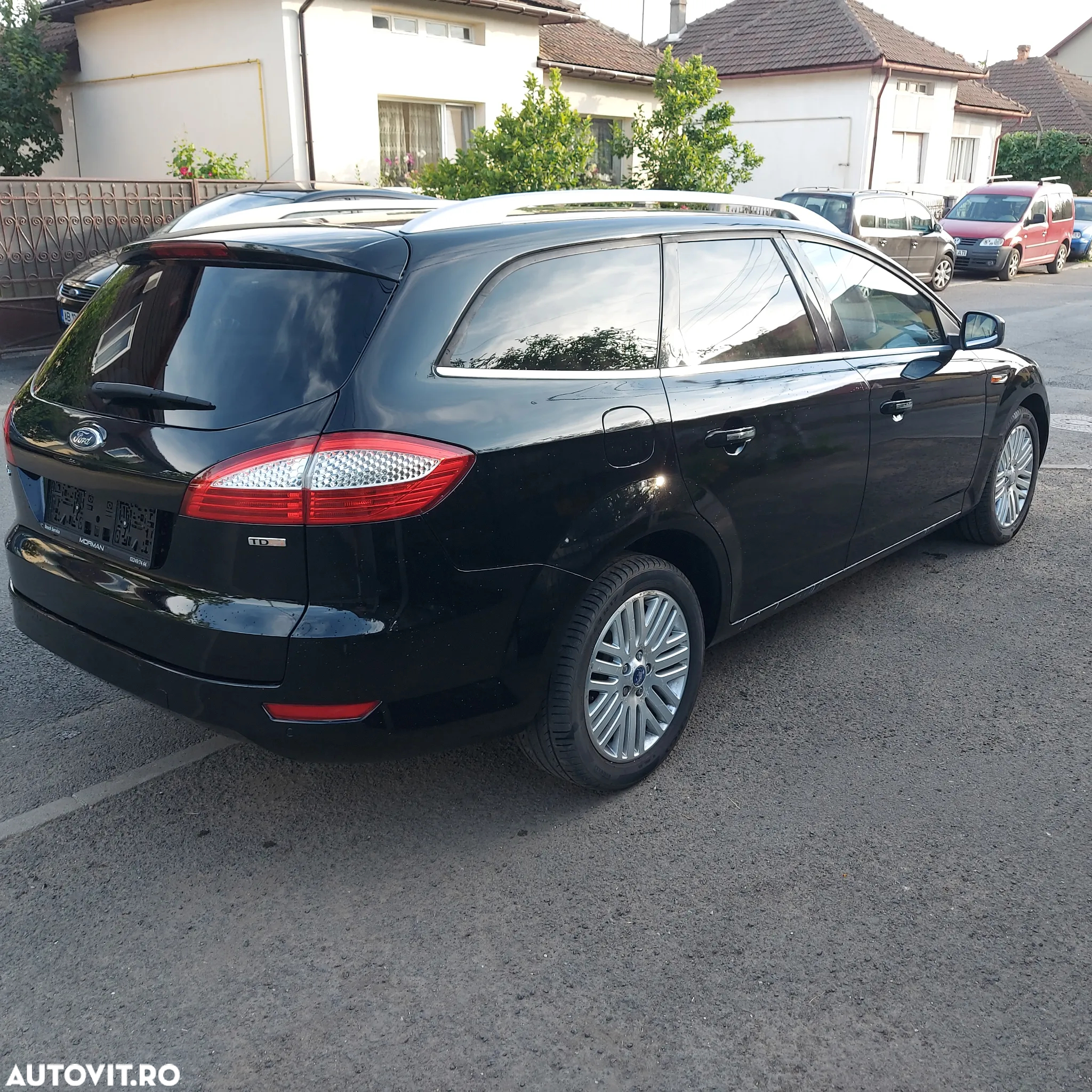 Ford Mondeo - 12