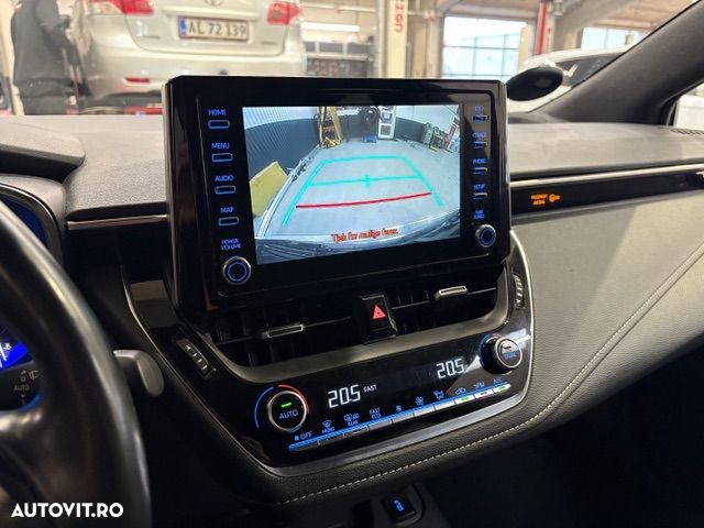 Toyota Corolla 1.8 HSD Business - 20