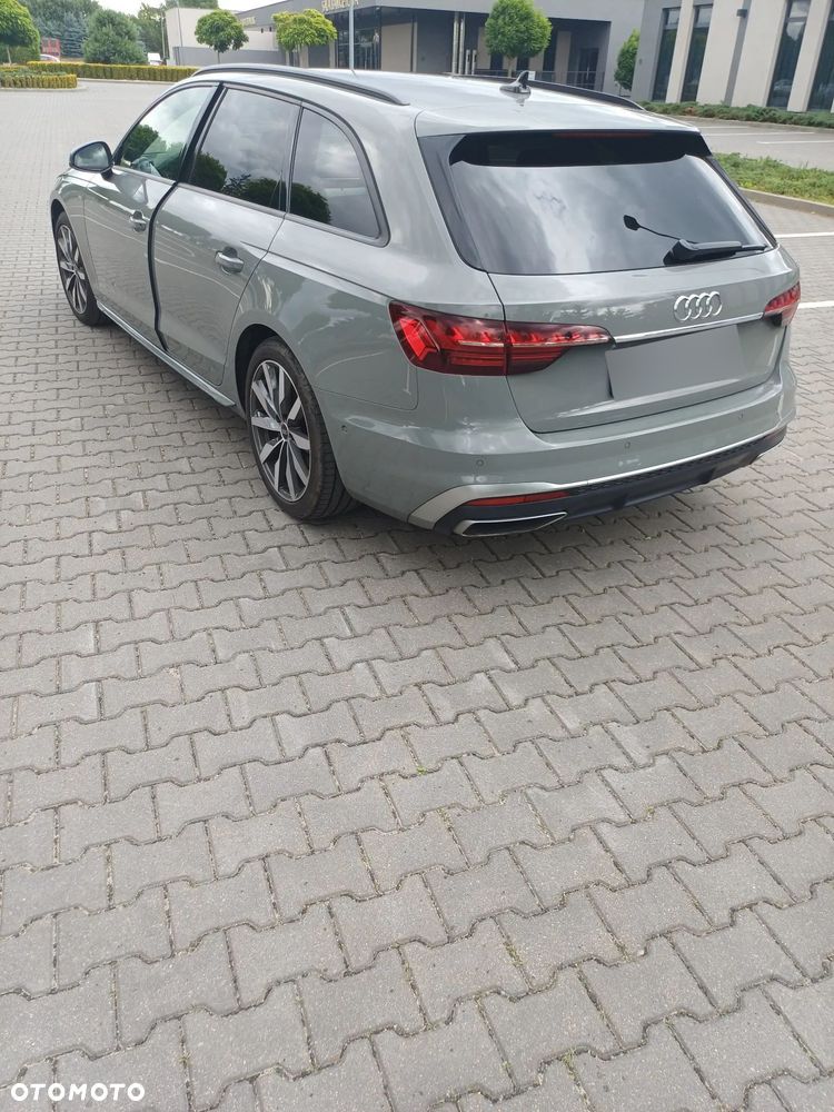 Audi A4 Avant - 10