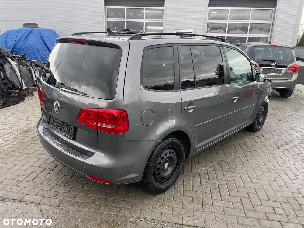 Volkswagen Touran 2.0 TDI DPF DSG MATCH - 6
