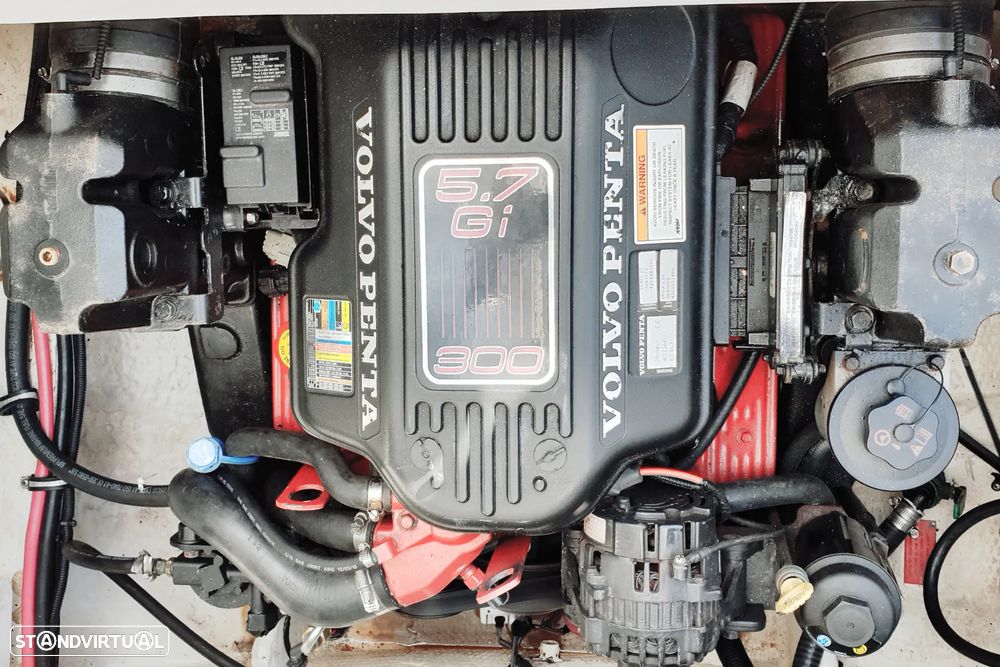 Regal 2665 Commodore - 30