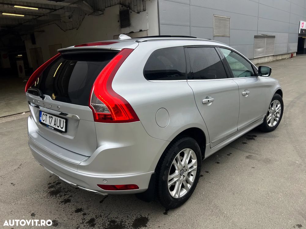 Volvo XC 60 D4 Geartronic Summum - 4