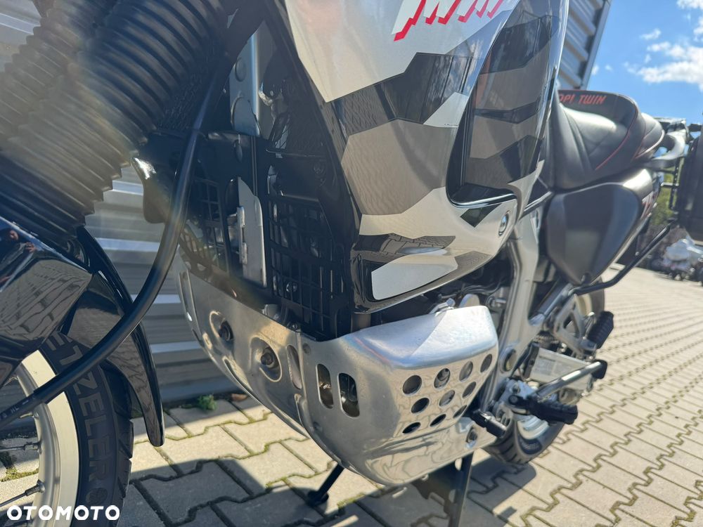 Honda XRV - 22