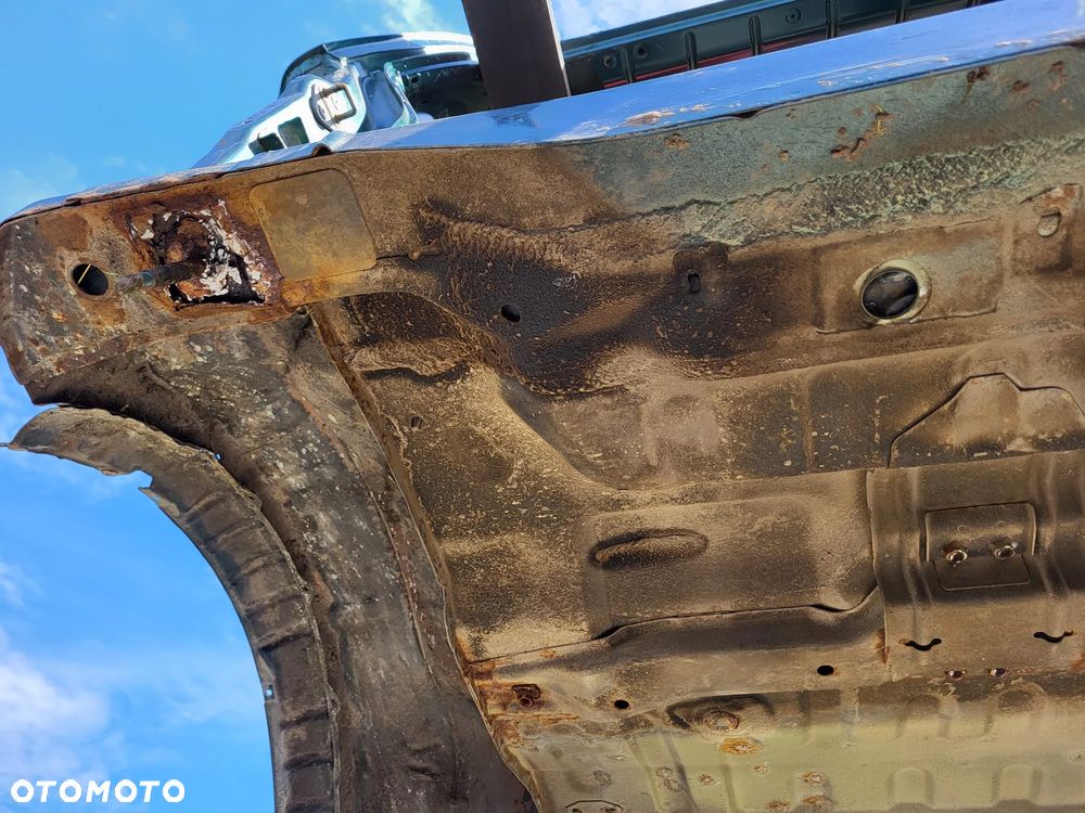 Suzuki Jimny Podłoga Bagażnika Błotnik Pas Tylny - 25
