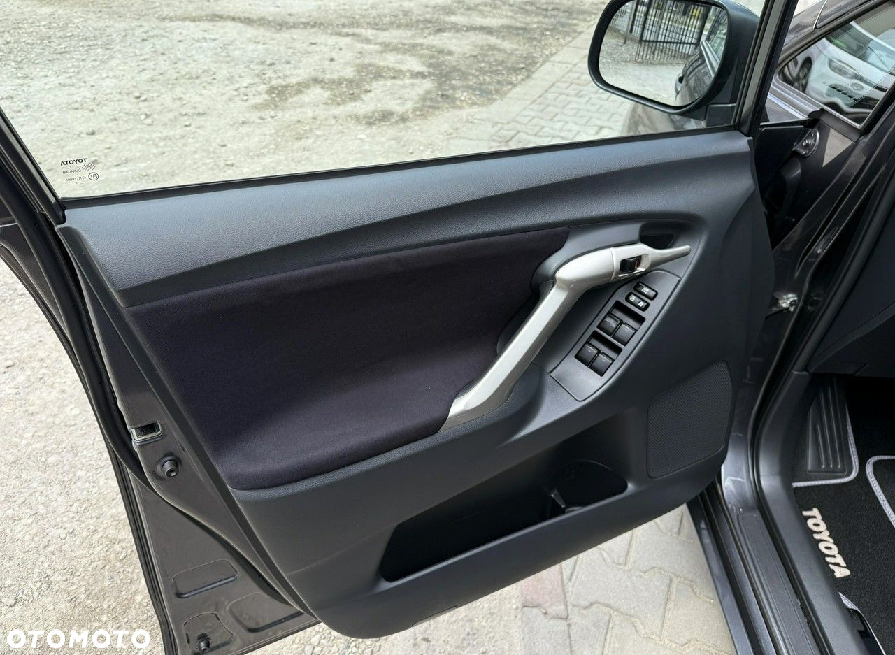 Toyota Verso 1.8 Sol plus EU5 MS - 17