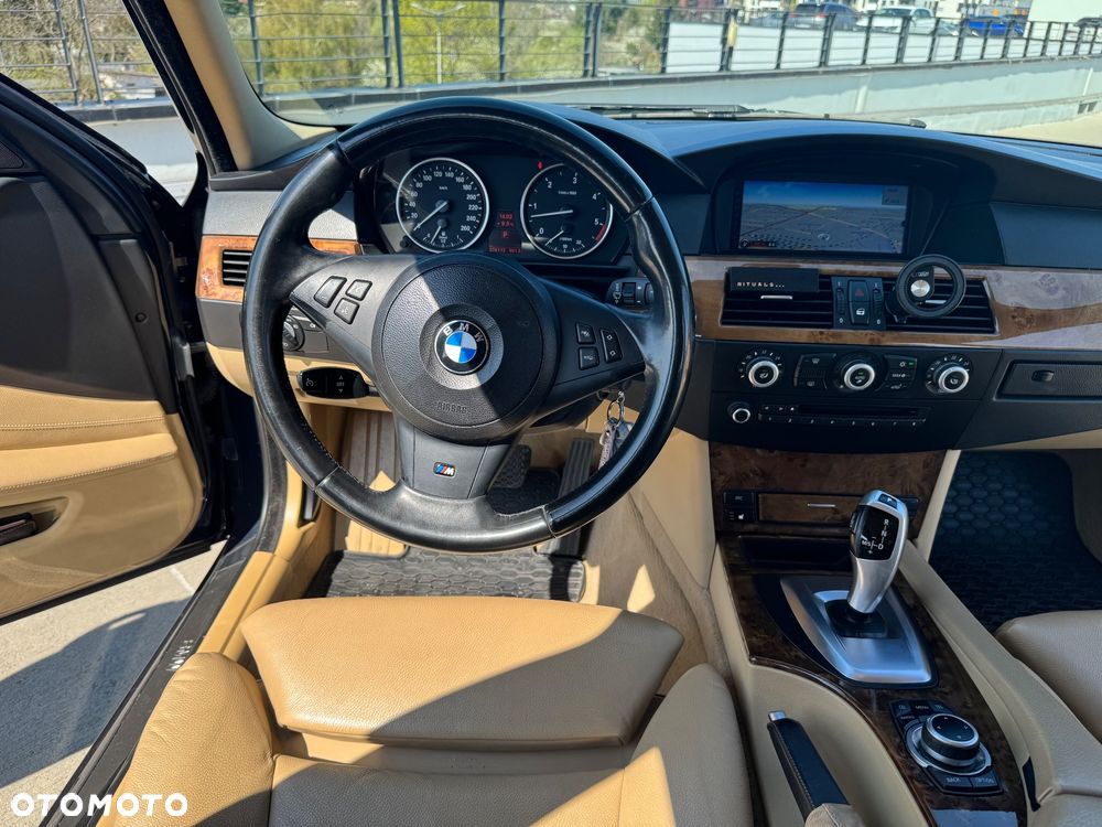 BMW Seria 5 525d Edition Exclusive - 13