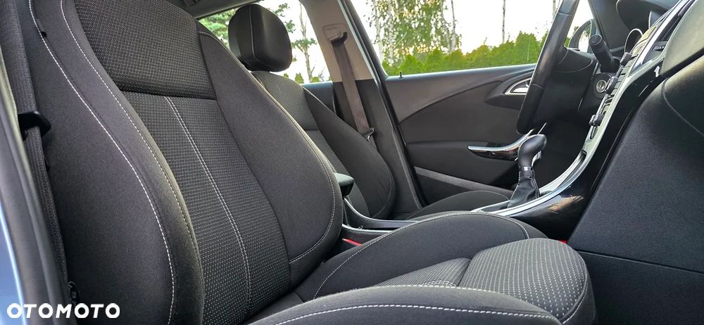 Opel Astra 1.4 T Cosmo - 10