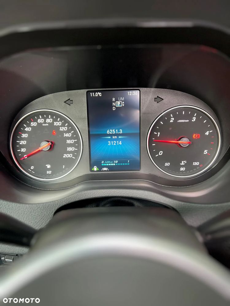 Mercedes-Benz 319 CDI 3.0 V6 CDI 190 KM - 17