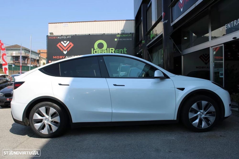 Tesla Model Y Standard - 14