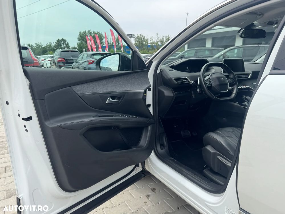Peugeot 5008 1.5L BlueHDI EAT8 S&S Allure Pack - 11