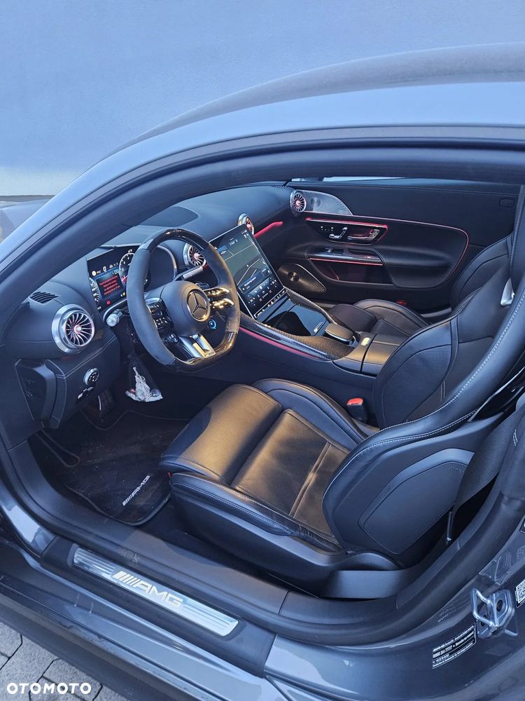 Mercedes-Benz AMG GT 63 4MATIC+ - 13