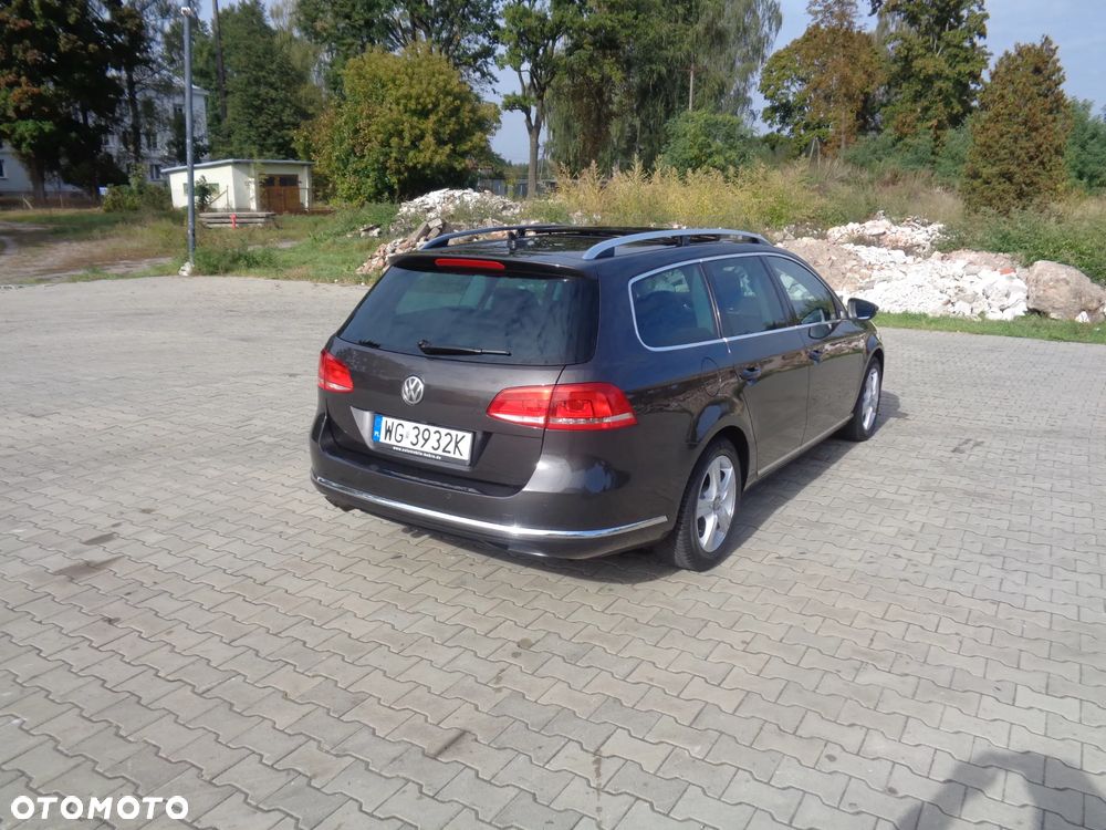 Volkswagen Passat 2.0 TDI DPF Highline - 4