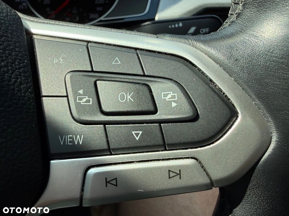 Volkswagen Passat 2.0 TDI Business DSG - 19