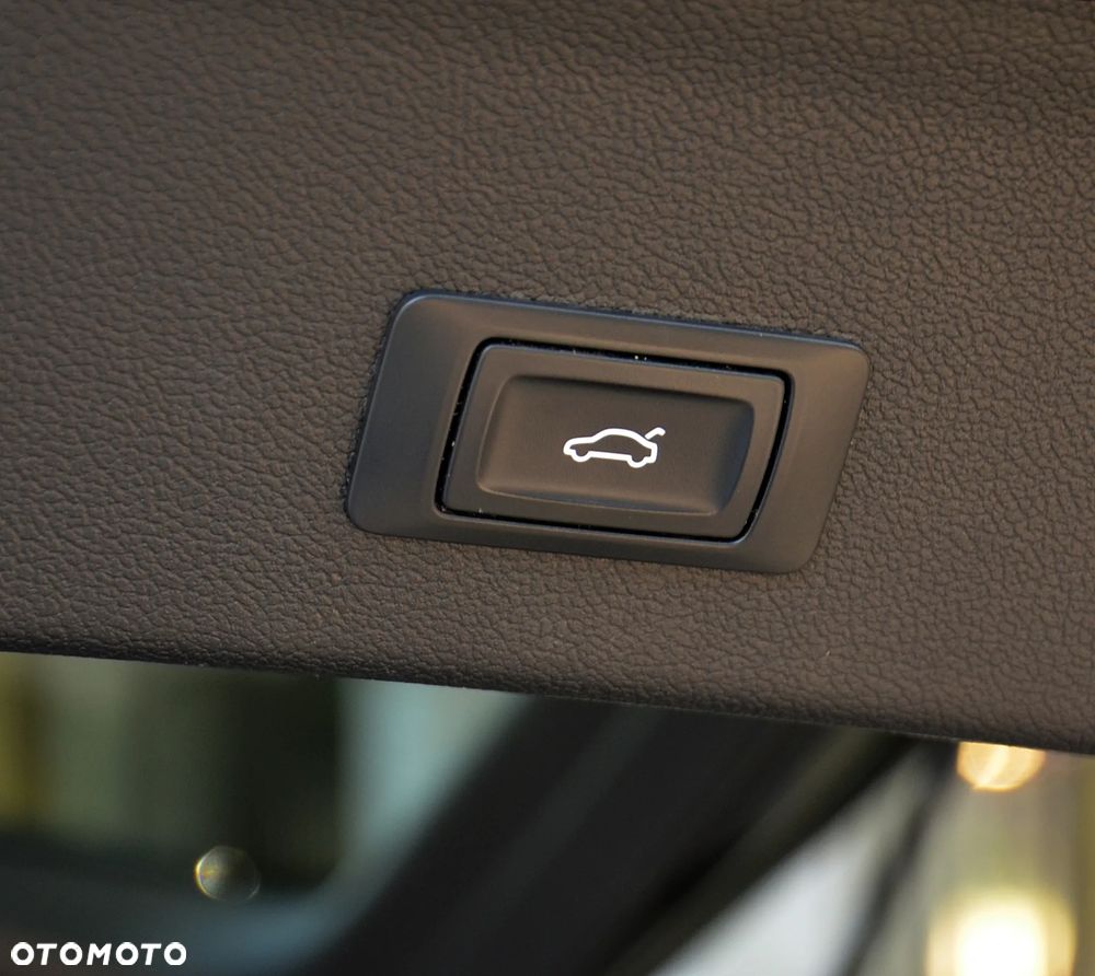 Audi A4 Avant 2.0 TDI e DPF Ambiente - 12