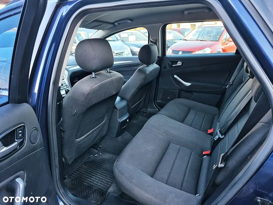 Ford Mondeo 2.0 FF Platinium X Plus (Titanium) - 32