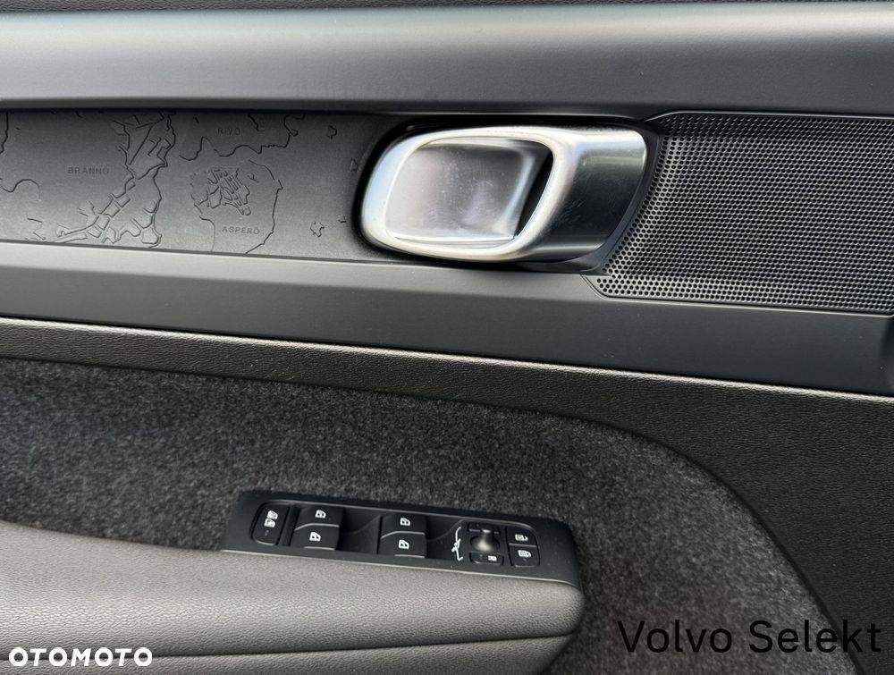 Volvo XC 40 - 25