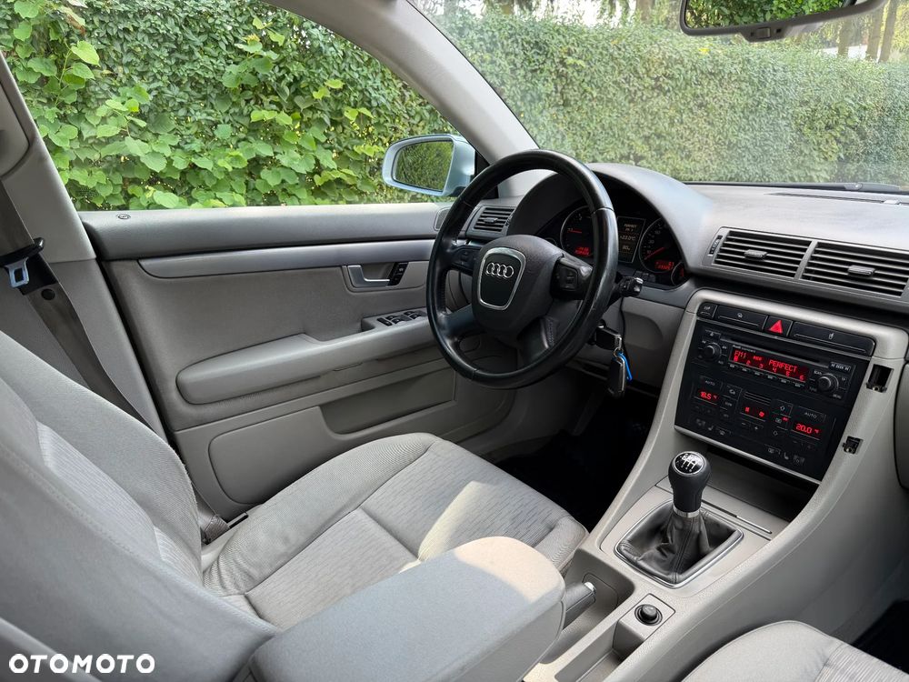 Audi A4 Avant 2.0 TDI - 30