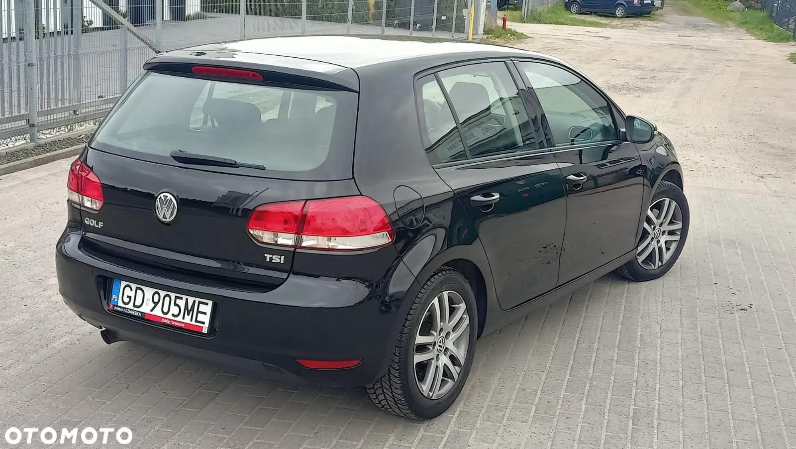 Volkswagen Golf VI 1.2 TSI BlueMot Comfortline - 2