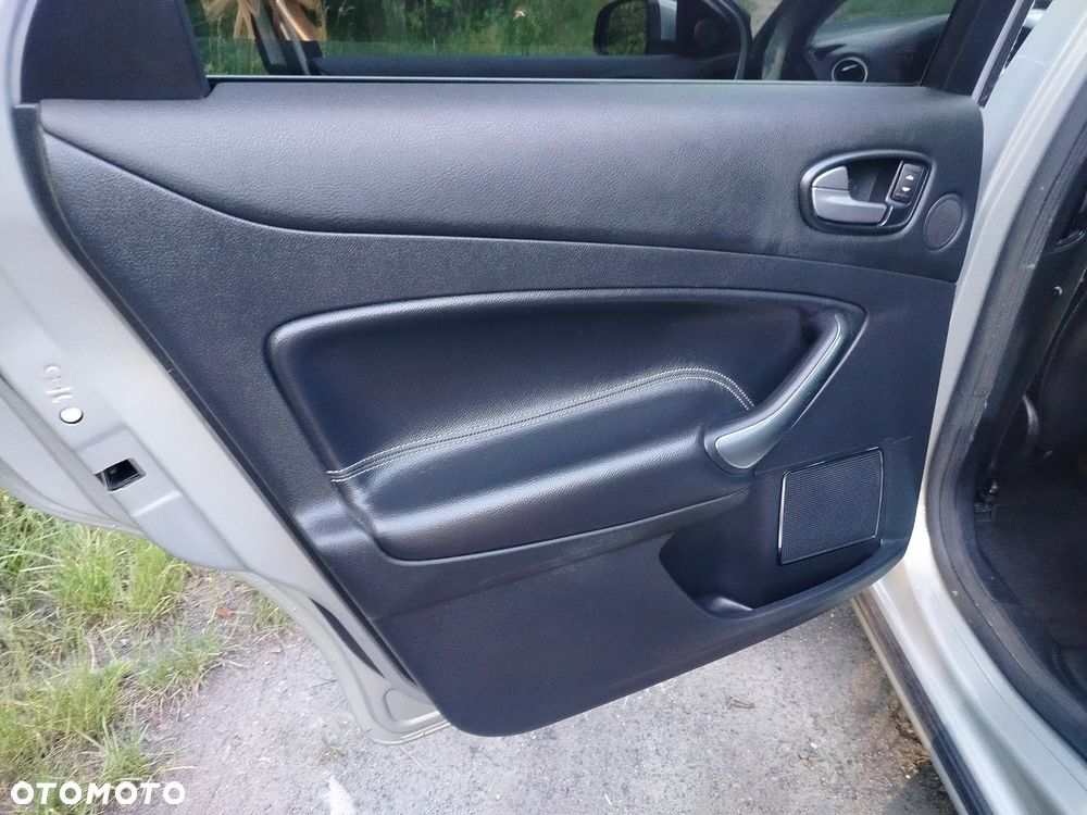Ford Mondeo 2.0 TDCi Titanium - 27