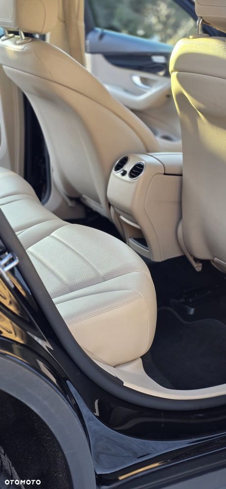 Mercedes-Benz GLC - 13