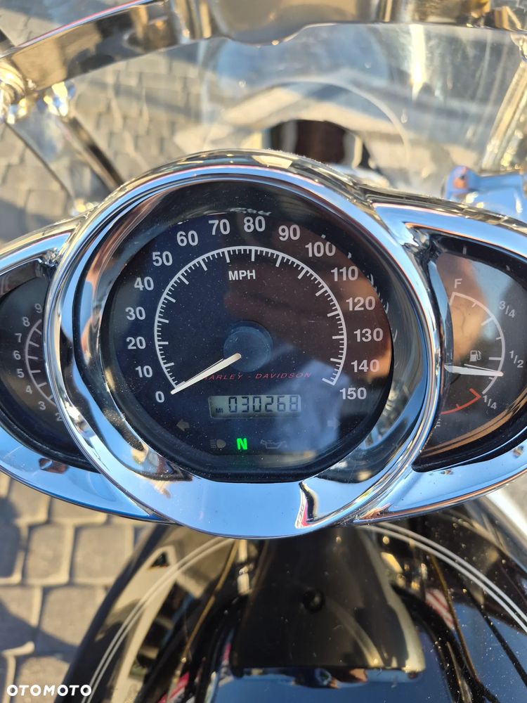 Harley-Davidson V-Rod Street Rod - 21