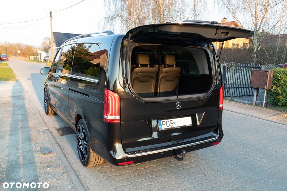 Mercedes-Benz Klasa V - 24