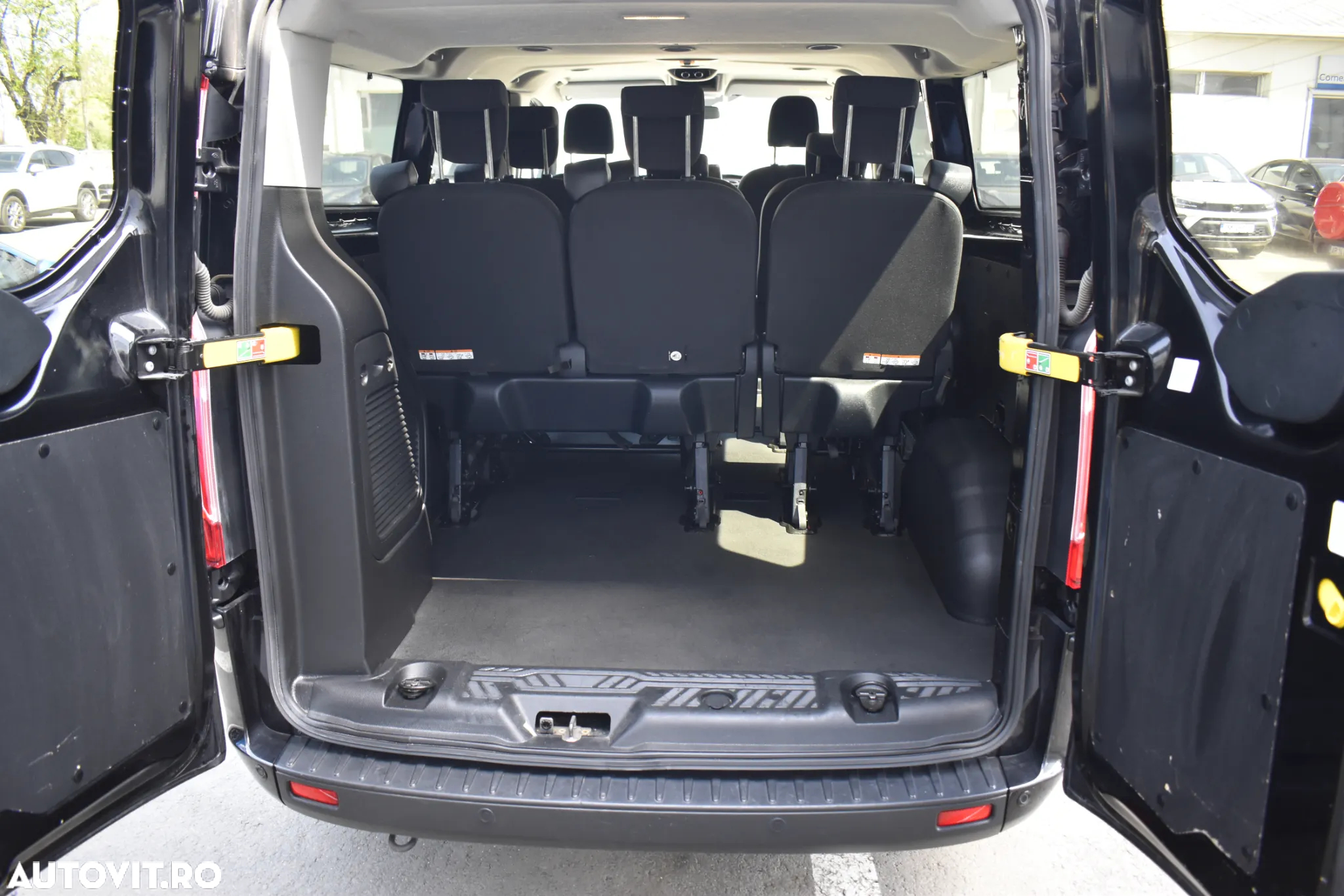 Ford Transit Custom Kombi 320 2.0 EcoBlue 130 CP L2H1 Trend - 8