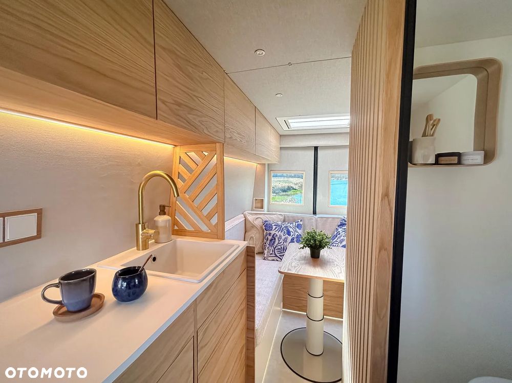 Mercedes-Benz SPRINTER 317 - 2