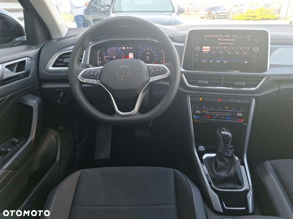 Volkswagen T-Roc - 25