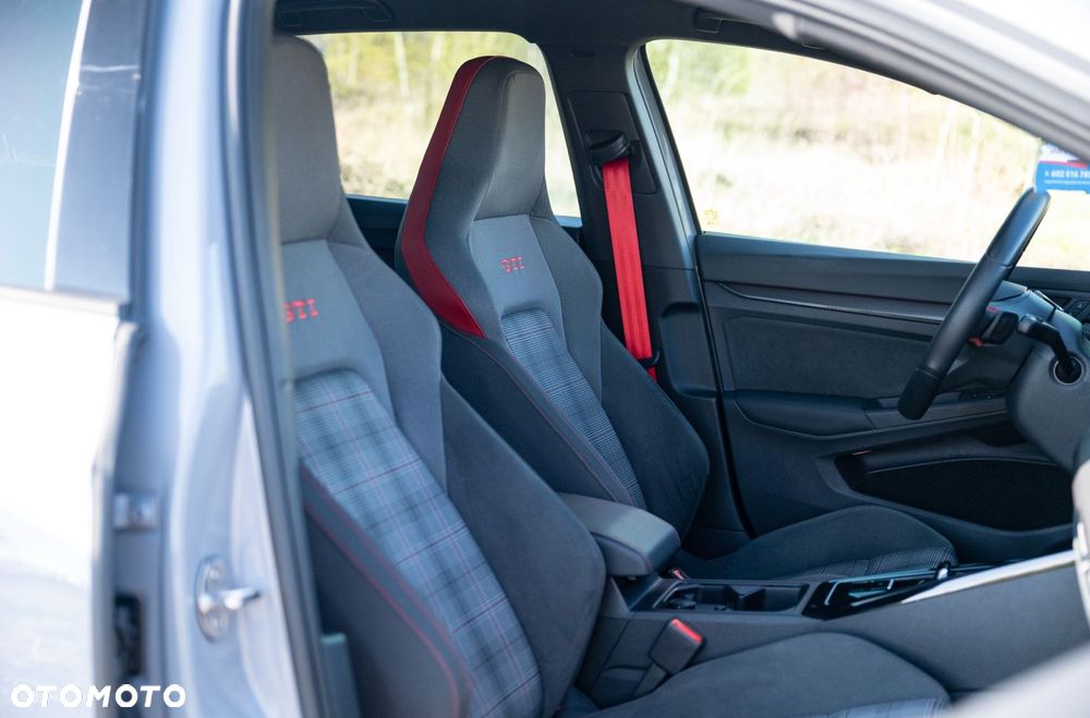 Volkswagen Golf 2.0 TSI OPF DSG GTI - 39