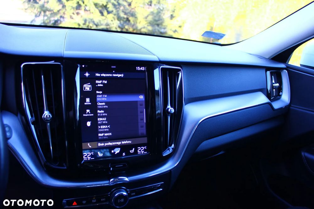 Volvo XC 60 D4 Momentum Pro - 29