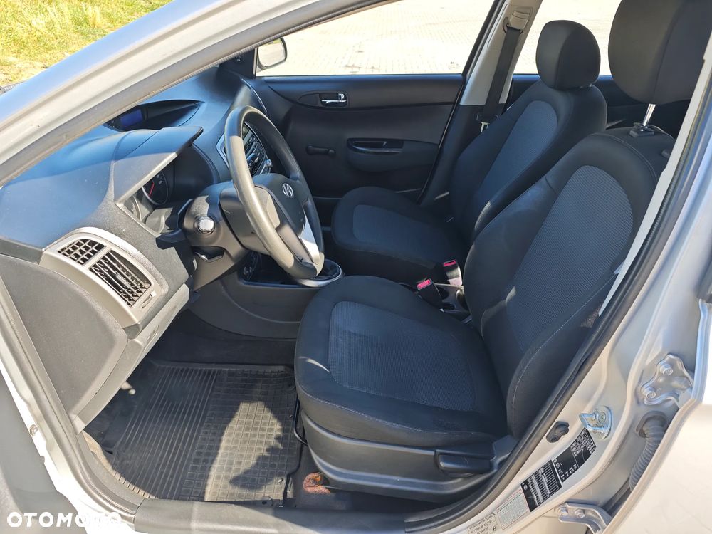 Hyundai i20 - 8