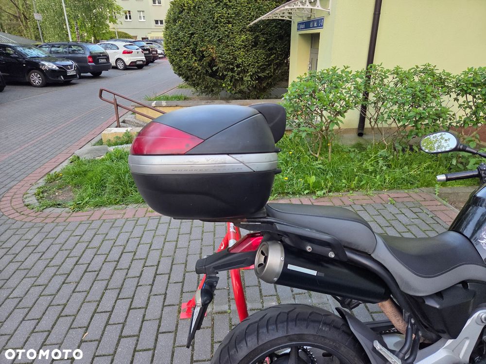 Yamaha MT - 7