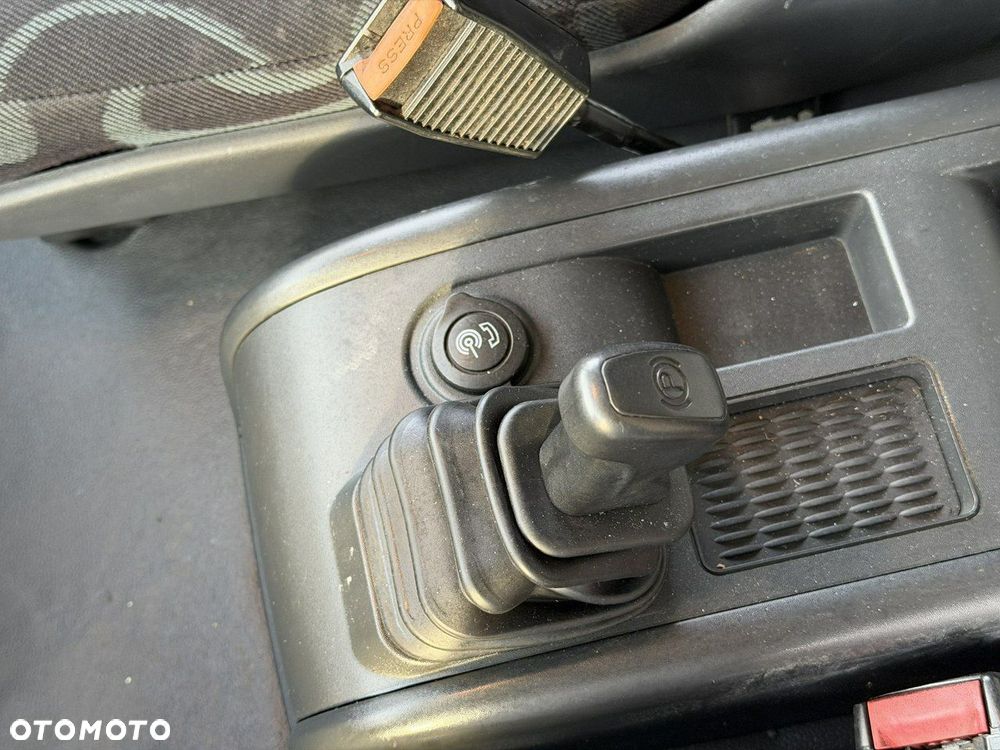 Iveco EUROCARGO 120E25 E6 Laweta Zagłebiana Platforma Pomoc Drogowa - 32