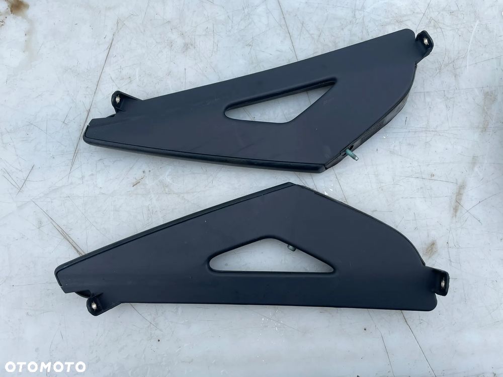 UCHWYT TRÓJKĄT TUNELU LEWY PRAWY NIEBIESKI AUDI A3 8P - 3