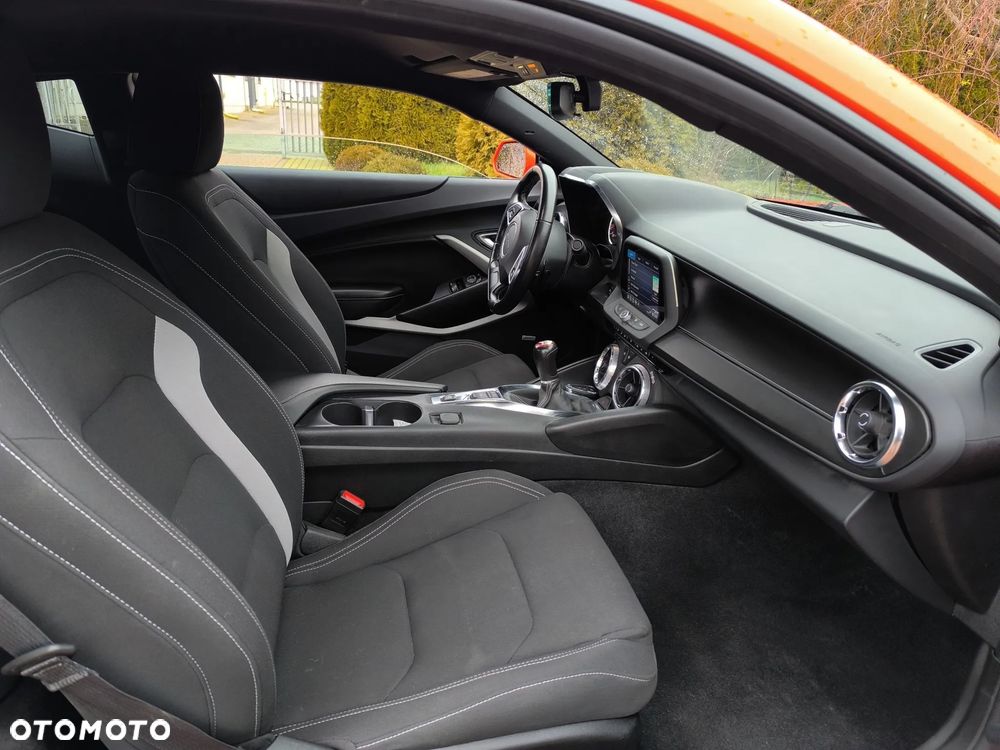 Chevrolet Camaro Coupe 6.2 V8 - 11